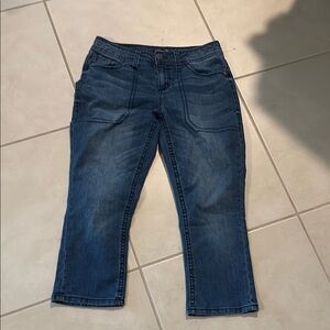 Seven7 sz 8 crop jeans blue 1269